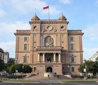 Prefeitura de Eunápolis - BA retifica um dos editai de Processo Seletivo